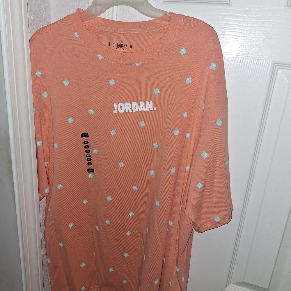 Jordan Standard Fit T-Shirt